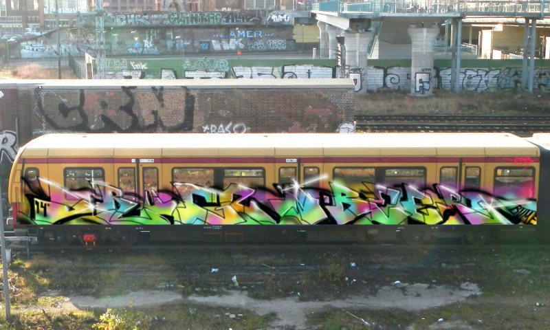 Bombing 1395308405983